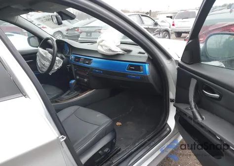 2009 BMW 328I z USA, uszkodzony, nr VIN WBAPH77579NM45754